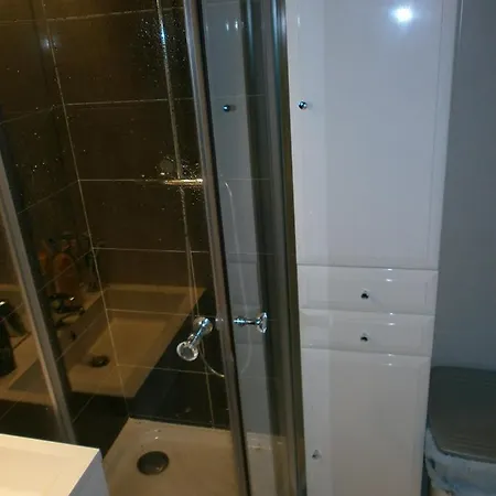 1m E1 224 - 370la Apartamento *
